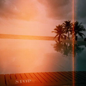 Listen to STOP song with lyrics from 李在亨
