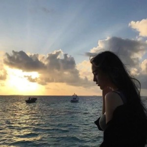 Listen to 起风了 song with lyrics from 精彩最初