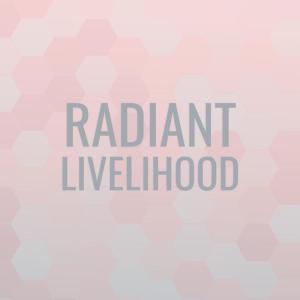 Dengarkan lagu Radiant Livelihood nyanyian Suee dengan lirik