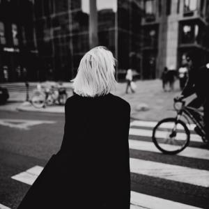 ดาวน์โหลดและฟังเพลง Але พร้อมเนื้อเพลงจาก KOTOVA