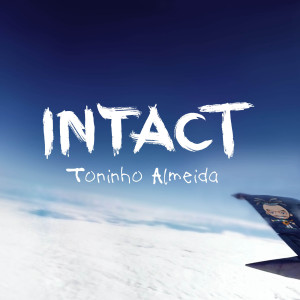Dengarkan lagu Ainda Feliz (feat. Ricardo Guimarães) nyanyian Ricardo Guimarães dengan lirik