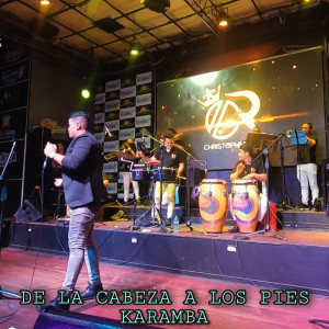 ดาวน์โหลดและฟังเพลง De La Cabeza a Los Pies พร้อมเนื้อเพลงจาก Karamba