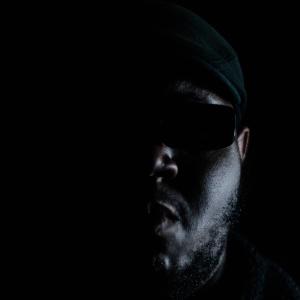 收聽Bnkrs的Yakalelo (feat. Veek Leone)歌詞歌曲