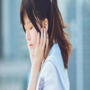 Listen to 酒是我大哥 (热门BGM) song with lyrics from 小47