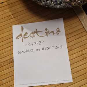 ดาวน์โหลดและฟังเพลง Sleepless In Ibiza Town พร้อมเนื้อเพลงจาก Capej