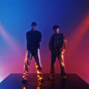 Dengarkan 板斧 lagu dari Novel Flash dengan lirik