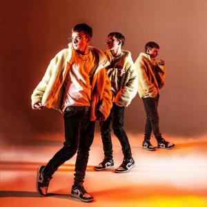 Listen to ЗАД (Explicit) song with lyrics from AKIT