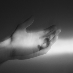 收聽Cindi Cintya的Terabaikan歌詞歌曲