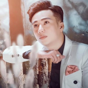 Album Gà Trống Nuôi Con oleh Hoàng Phong