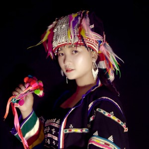 Album 不见你回来 from 王世荣