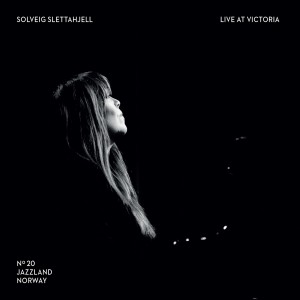 收聽Solveig Slettahjell的Is My Living in Vain歌詞歌曲