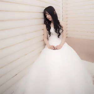 收聽纤夫诺诺的醉心月歌詞歌曲