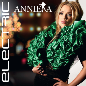 收聽Anniela的Electric歌詞歌曲