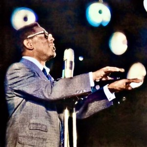 收聽The Dizzy Gillespie Big Band的Gloria's Samba (Remastered)歌詞歌曲