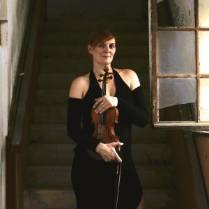 收聽Marica的Chance to fall in love歌詞歌曲