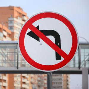 收聽100tifico的No gire a la izquierda (feat. bassbreaker) (Explicit)歌詞歌曲