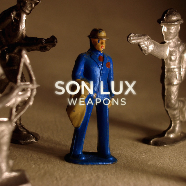 ดาวน์โหลดและฟังเพลง Weapons V พร้อมเนื้อเพลงจาก Son Lux