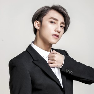 ดาวน์โหลดและฟังเพลง Thái Bình Mồ Hôi Rơi พร้อมเนื้อเพลงจาก Son Tung M-TP