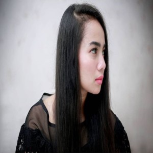 Dengarkan Acum lagu dari Reny Farida dengan lirik