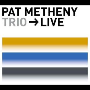 ดาวน์โหลดและฟังเพลง Giant Steps (Live) (Live Version) พร้อมเนื้อเพลงจาก Pat Metheny Trio