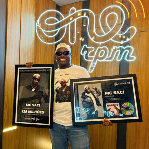 收聽DJ JUNIN DO CONCÓRDIA的MEDLEY 06歌詞歌曲