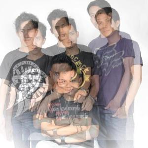 ดาวน์โหลดและฟังเพลง Selalu Jauh พร้อมเนื้อเพลงจาก MOYZ