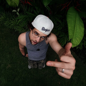 default playlist img