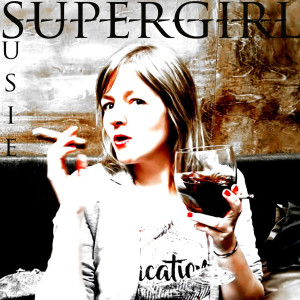 Susie的专辑Supergirl