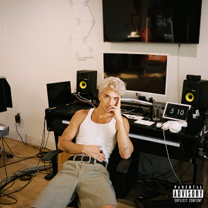ดาวน์โหลดและฟังเพลง Nothing Compares To You (Explicit) พร้อมเนื้อเพลงจาก Daniel Seavey