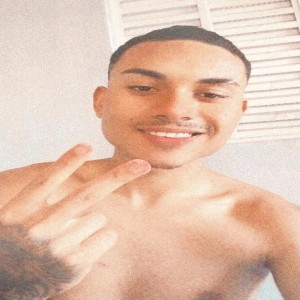 Dengarkan lagu MTG - MALVADÃO CHEIO DE PROCESSO (Explicit) nyanyian Dj Nt da Serra dengan lirik