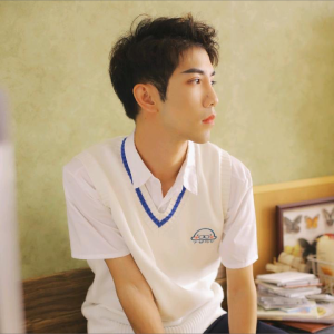 郭盆儿 ดาวน์โหลดและฟังเพลงฮิตจาก 郭盆儿