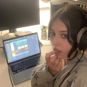 default playlist img