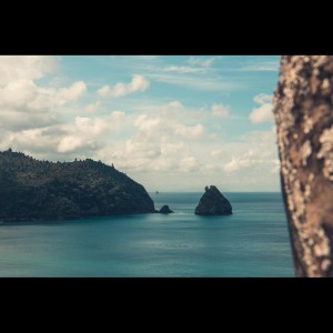 Dengarkan lagu Drifting Off nyanyian Deep Sleep dengan lirik