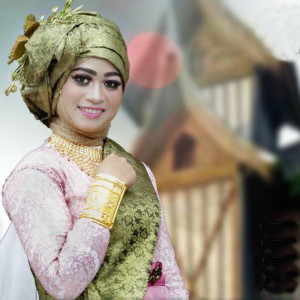 ดาวน์โหลดและฟังเพลง Mobile Legends พร้อมเนื้อเพลงจาก Sari Indah