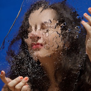 ดาวน์โหลดและฟังเพลง Sereia พร้อมเนื้อเพลงจาก Debora Costa