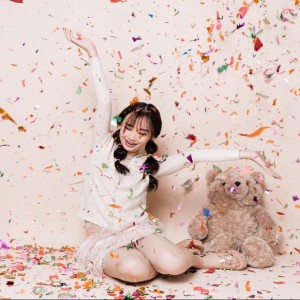 Listen to Hujan Bulan Juni song with lyrics from Christie kerryn