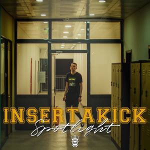ดาวน์โหลดและฟังเพลง Spotlight (Explicit) พร้อมเนื้อเพลงจาก Insertakick