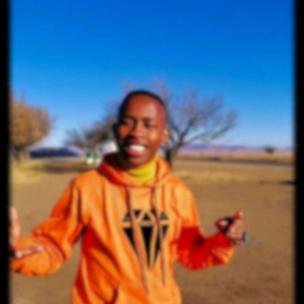 Ifuna Wena (feat. Dineo & Khanya)
