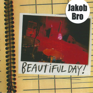 ดาวน์โหลดและฟังเพลง Play พร้อมเนื้อเพลงจาก Jakob Bro