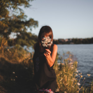 收听Jaymes的Tonight歌词歌曲