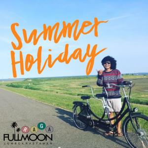 ดาวน์โหลดและฟังเพลง Summer Holiday พร้อมเนื้อเพลงจาก Raga Fullmoon