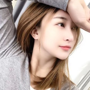 Album 灯红酒绿的时代 from 霜霜