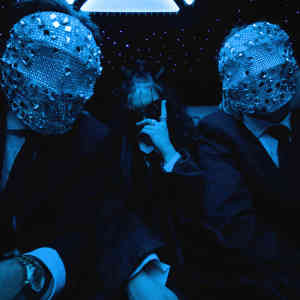 收听Yung Kafa & Kücük Efendi的RACK ROMANTIK歌词歌曲