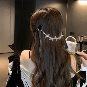 收聽靜靜的潮溼的心 (cover: 卓依婷) (完整版)歌詞歌曲