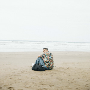 ดาวน์โหลดและฟังเพลง Be Alive (feat. Keev) พร้อมเนื้อเพลงจาก CED