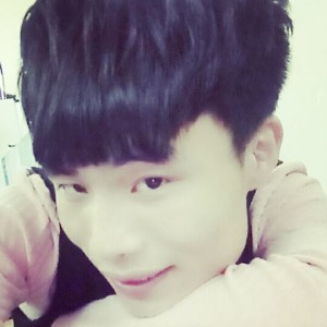 Listen to 忘了吧放了吧 song with lyrics from 歌者雷挚
