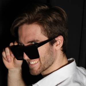 收聽DJ N'dless的Hungry For More (feat. Clara Bernaudo)歌詞歌曲