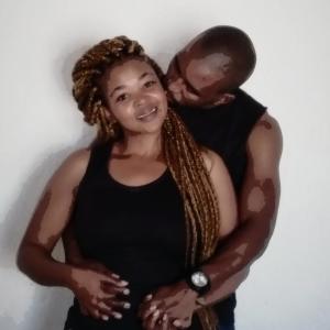 ดาวน์โหลดและฟังเพลง Mina Nawe (feat. Myzo Lyza) พร้อมเนื้อเพลงจาก Txhuba