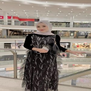 Dengarkan lagu Kasiah Manjoan Urang nyanyian Fauzana dengan lirik