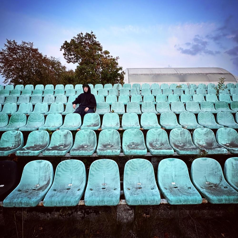 Vacancy (feat. Tek Lintowe, Henry Mosto & Joeyy)